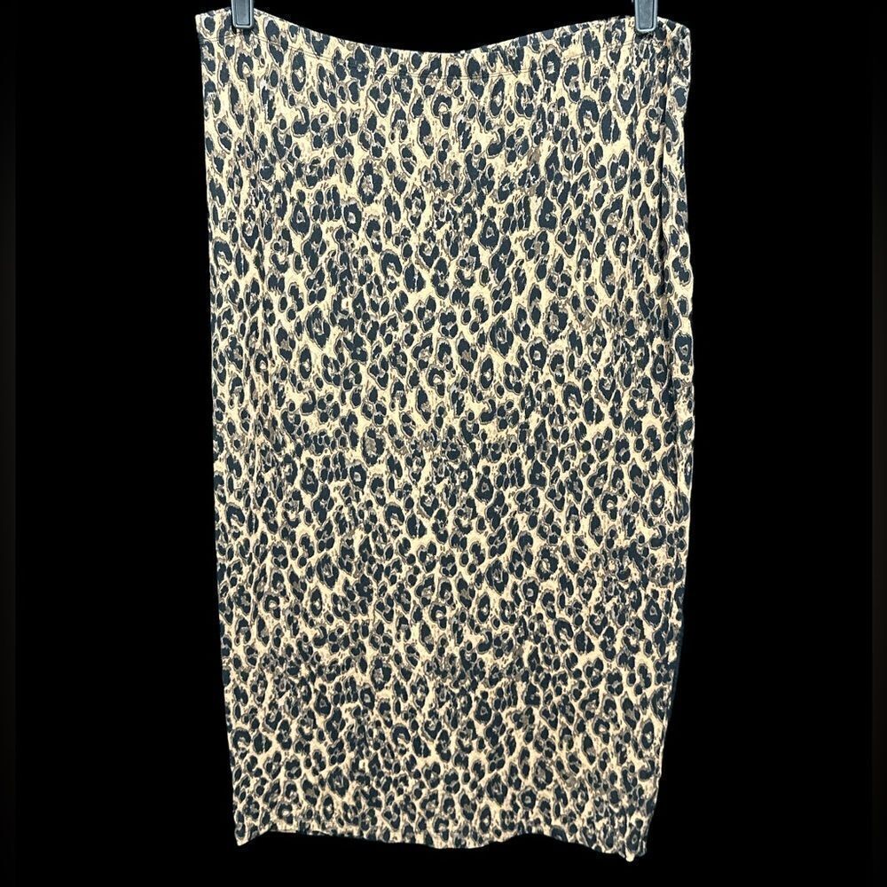 Capsule, leopard, print Maxi, pencil skirt